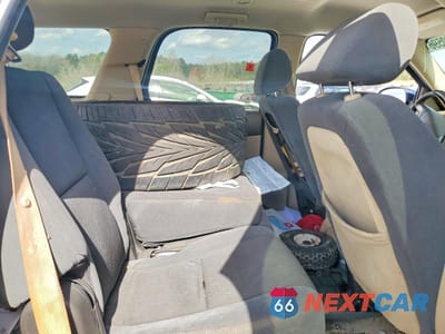 Zdjęcie 11 z 13 samochodu: 2007 GMC YUKON VIN:1GKFC13J97J122246 - miniatura