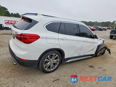 Trzecie zdjęcie samochodu z tyłu: 2017 BMW X1 SDRIVE28I VIN:WBXHU7C35H5H35552 - miniatura