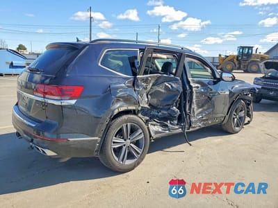 Trzecie zdjęcie samochodu z tyłu: 2021 VOLKSWAGEN ATLAS SE VIN:1V2RR2CA6MC577728 - miniatura