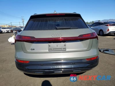 Zdjęcie 6 z 13 samochodu: 2024 AUDI Q8 E-TRON PREMIUM PLUS VIN:WA15AAGE3RB010978 - miniatura