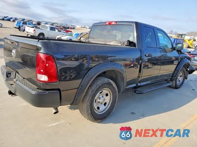 Trzecie zdjęcie samochodu z tyłu: 2018 RAM 1500 ST VIN:1C6RR6FG1JS262045 - miniatura