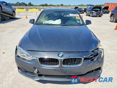 Piąte zdjęcie samochodu w środku: 2018 BMW 320 I VIN:WBA8A9C59JAH13387 - miniatura