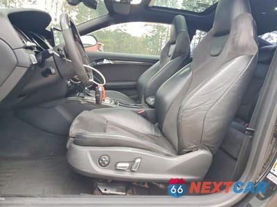Zdjęcie 7 z 12 samochodu: 2013 AUDI RS5 VIN:WUAC6AFR6DA901318 - miniatura