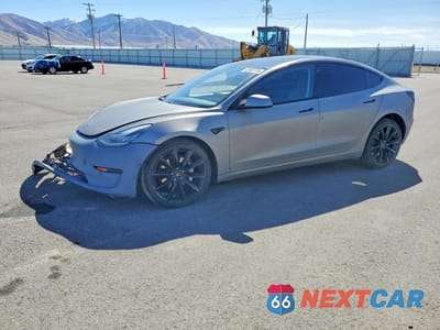 2018 TESLA MODEL 3 5YJ3E1EB5JF070689 - główne zdjęcie licytacji z USA - miniatura