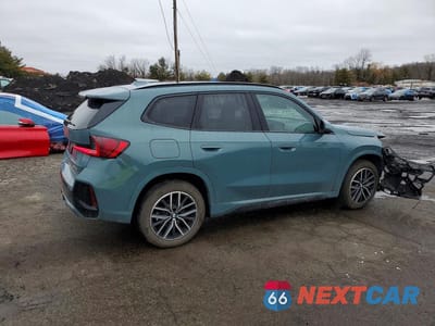 Trzecie zdjęcie samochodu z tyłu: 2025 BMW X1 XDRIVE28I VIN:WBX73EF04S5376364 - miniatura