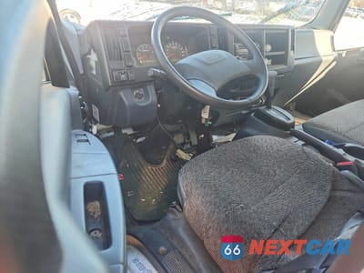 Zdjęcie 8 z 12 samochodu: 2024 ISUZU NPR HD BOX TRUCK VIN:54DC4W1D3RS202835 - miniatura