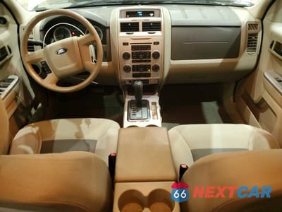 Zdjęcie 8 z 12 samochodu: 2008 FORD ESCAPE XLT VIN:1FMCU03198KC99585 - miniatura