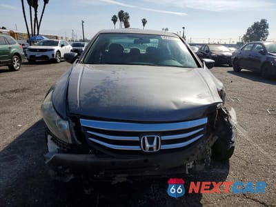 Piąte zdjęcie samochodu w środku: 2011 HONDA ACCORD VIN:1HGCP2F33BA012292 - miniatura