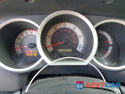 Zdjęcie 9 z 11 samochodu: 2015 TOYOTA TACOMA BASE VIN:5TFTX4CN4FX065408 - miniatura