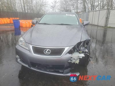 Piąte zdjęcie samochodu w środku: 2014 LEXUS IS 350C BASE VIN:JTHFE2C23E2510440 - miniatura
