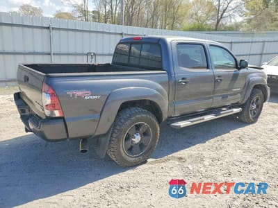 Trzecie zdjęcie samochodu z tyłu: 2011 TOYOTA TACOMA PRERUNNER V6 VIN:3TMJU4GN3BM120408 - miniatura