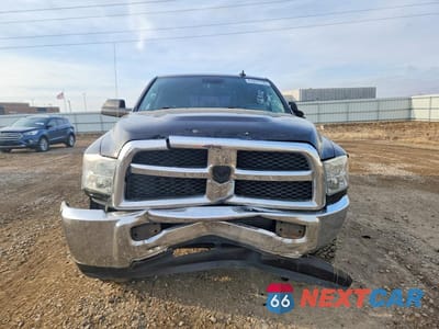 Piąte zdjęcie samochodu w środku: 2014 RAM 2500 SLT VIN:3C6UR5MJ3EG138536 - miniatura