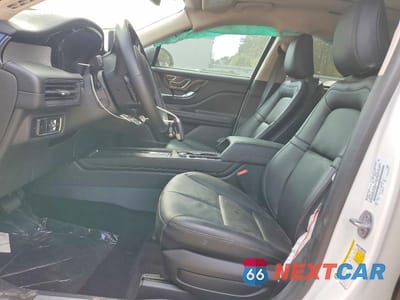 Zdjęcie 7 z 12 samochodu: 2023 LINCOLN CORSAIR VIN:5LMCJ1CA7PUL17886 - miniatura