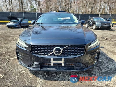 Piąte zdjęcie samochodu w środku: 2024 VOLVO S60 PLUS VIN:7JRL12TL6RG298118 - miniatura