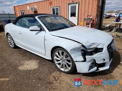 Czwarte zdjęcie samochodu z boku: 2015 AUDI A5 PREMIUM PLUS VIN:WAUMFAFH7FN008785 - miniatura