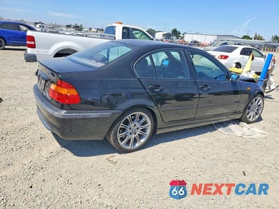 Trzecie zdjęcie samochodu z tyłu: 2005 BMW 330 I VIN:WBAEV53445KM38807 - miniatura