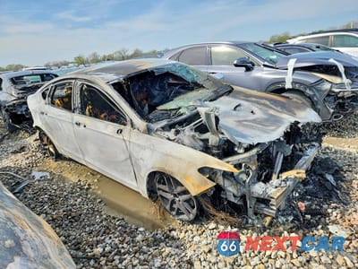 Czwarte zdjęcie samochodu z boku: 2016 FORD FUSION SE VIN:3FA6P0H73GR235791 - miniatura