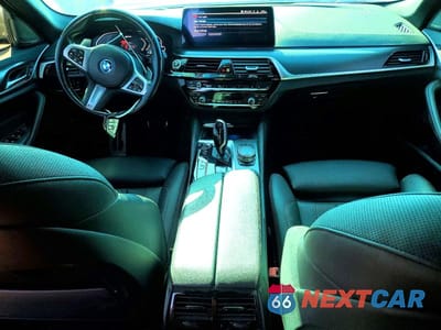 Zdjęcie 8 z 13 samochodu: 2023 BMW 530E VIN:WBA13AG07PCM41749 - miniatura
