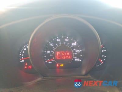 Zdjęcie 9 z 12 samochodu: 2016 KIA SOUL + VIN:KNDJP3A57G7861379 - miniatura