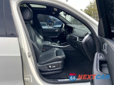 Piąte zdjęcie samochodu w środku: 2020 BMW X5 XDRIVE40I VIN:5UXCR6C07LLL75726 - miniatura