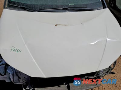 Piąte zdjęcie samochodu w środku: 2021 TOYOTA PRIUS VIN:JTDKAMFU5M3151640 - miniatura