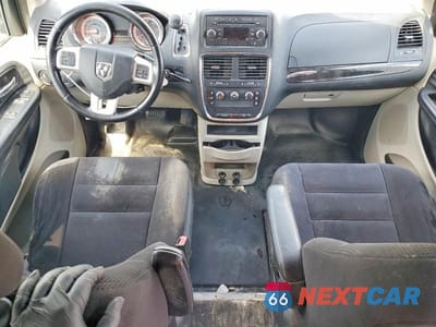 Zdjęcie 8 z 12 samochodu: 2014 RAM CARGO VAN DELIVERY VAN VIN:2C4JRGAG7ER243719 - miniatura