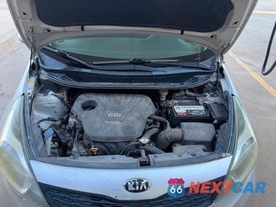 Zdjęcie 7 z 10 samochodu: 2014 KIA RIO LX SILVR VIN:KNADM4A30E6327523 - miniatura