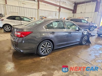 Trzecie zdjęcie samochodu z tyłu: 2018 SUBARU LEGACY 2.5I PREMIUM VIN:4S3BNAF60J3017411 - miniatura