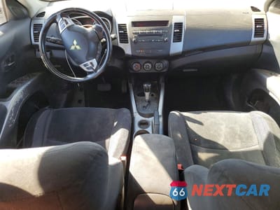 Zdjęcie 8 z 13 samochodu: 2007 MITSUBISHI OUTLANDER ES VIN:JA4MS31X87Z000952 - miniatura