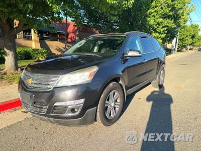 Drugie zdjęcie samochodu z przodu: 2015 CHEVROLET TRAVERSE LT VIN:1GNKVGKD2FJ359847 - miniatura