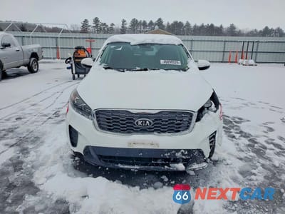 Piąte zdjęcie samochodu w środku: 2020 KIA SORENTO LX V6 VIN:5XYPG4A52LG630340 - miniatura