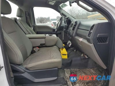 Zdjęcie 10 z 11 samochodu: 2017 FORD F250 SUPER DUTY UTILITY / SERVICE TRUCK VIN:1FTBF2B62HEF08764 - miniatura