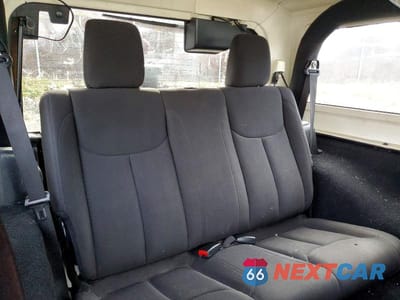 Zdjęcie 10 z 11 samochodu: 2016 JEEP WRANGLER SPORT VIN:1C4AJWAG5GL120174 - miniatura