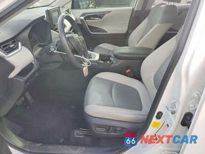 Zdjęcie 7 z 14 samochodu: 2019 TOYOTA RAV4 XLE PREMIUM VIN:JTMC1RFV2KD011000 - miniatura