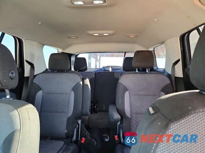 Zdjęcie 10 z 13 samochodu: 2019 CHEVROLET TRAVERSE LT VIN:1GNERGKW9KJ201731 - miniatura