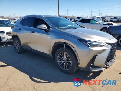 Czwarte zdjęcie samochodu z boku: 2022 LEXUS NX 350 PREMIUM VIN:2T2GGCEZ4NC013796 - miniatura
