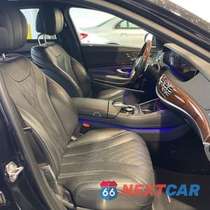 Piąte zdjęcie samochodu w środku: 2018 MERCEDES-BENZ S 560 4MATIC VIN:WDDUG8GB9JA419498 - miniatura