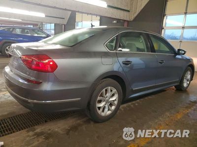 Trzecie zdjęcie samochodu z tyłu: 2016 VOLKSWAGEN PASSAT S VIN:1VWAS7A37GC052778 - miniatura