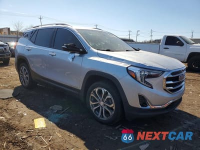 Czwarte zdjęcie samochodu z boku: 2021 GMC TERRAIN SLT VIN:3GKALVEV8ML381431 - miniatura