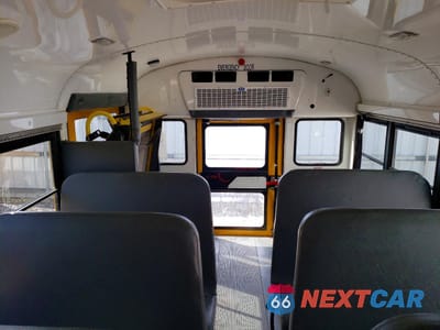 Zdjęcie 6 z 10 samochodu: 2013 CHEVROLET MICRO BIRD G3500 - SCHOOL BUS VIN:1GB3G2BGXD1152063 - miniatura