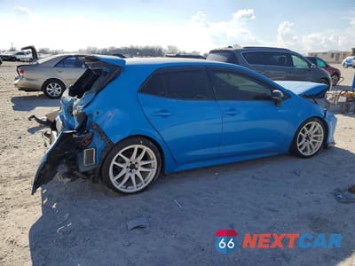 Trzecie zdjęcie samochodu z tyłu: 2019 TOYOTA COROLLA HATCHBACK XSE VIN:JTNK4RBEXK3061072 - miniatura