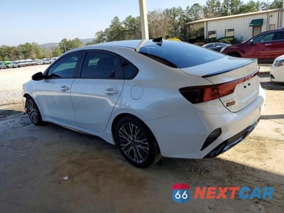 Drugie zdjęcie samochodu z przodu: 2022 KIA FORTE GT-LINE VIN:3KPF54AD8NE444990 - miniatura