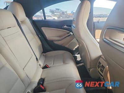 Zdjęcie 10 z 12 samochodu: 2018 MERCEDES-BENZ CLA 250 4MATIC VIN:WDDSJ4GBXJN581196 - miniatura