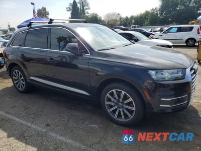 Czwarte zdjęcie samochodu z boku: 2017 AUDI Q7 PREMIUM PLUS VIN:WA1LAAF78HD021049 - miniatura