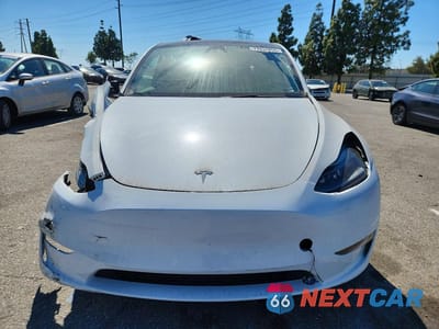 Piąte zdjęcie samochodu w środku: 2023 TESLA MODEL Y VIN:7SAYGDEE9PF873819 - miniatura