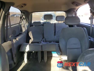 Zdjęcie 10 z 13 samochodu: 2005 CHRYSLER TOWN & COUNTRY LIMITED VIN:2C4GP64L75R173352 - miniatura