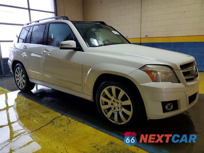 Czwarte zdjęcie samochodu z boku: 2012 MERCEDES-BENZ GLK 350 4MATIC VIN:WDCGG8HB7CF922968 - miniatura