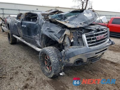 Czwarte zdjęcie samochodu z boku: 2010 GMC SIERRA K3500 SLT VIN:1GT4K4B63AF109894 - miniatura
