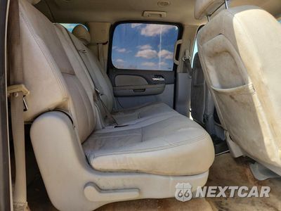 Zdjęcie 11 z 14 samochodu: 2007 GMC YUKON XL C1500 VIN:1GKFC16067J252648 - miniatura