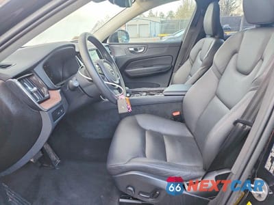 Zdjęcie 7 z 13 samochodu: 2023 VOLVO XC60 PLUS VIN:YV4H60DN4P1306904 - miniatura